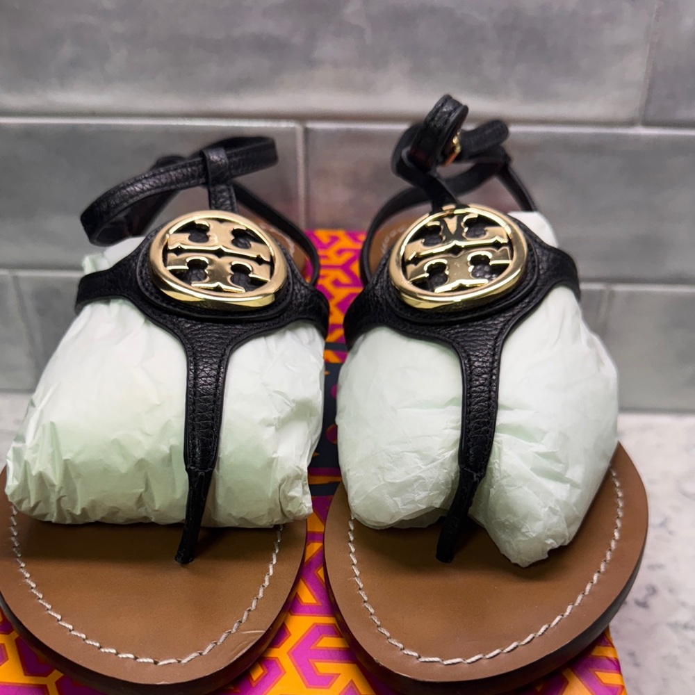 Tory Burch Black & Gold Leather Sandals. Leticia flat tumbled leather. Sz 10.5 - Picture 8 of 13